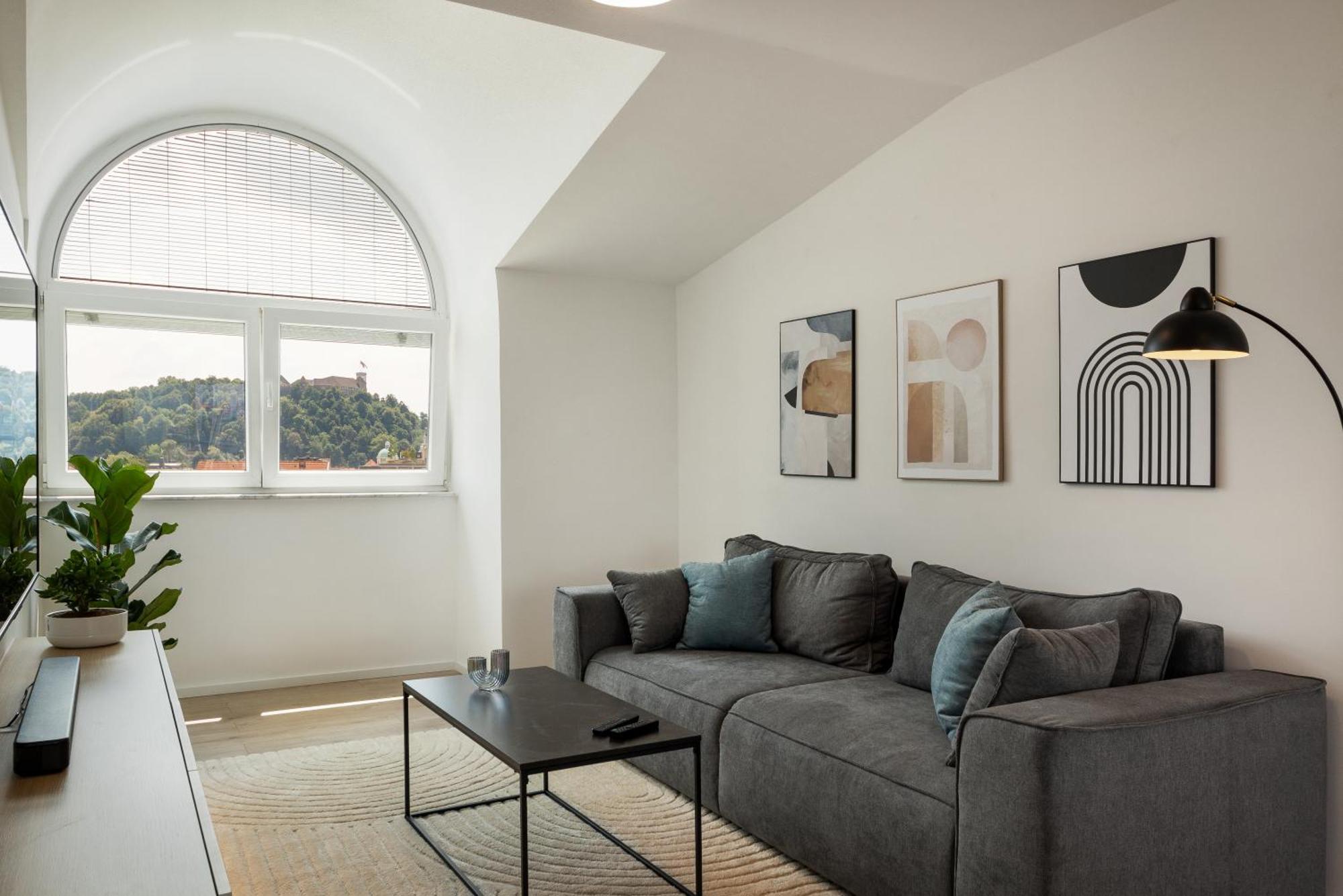 Luxe Penthouse With A Castle View 류블랴나 외부 사진