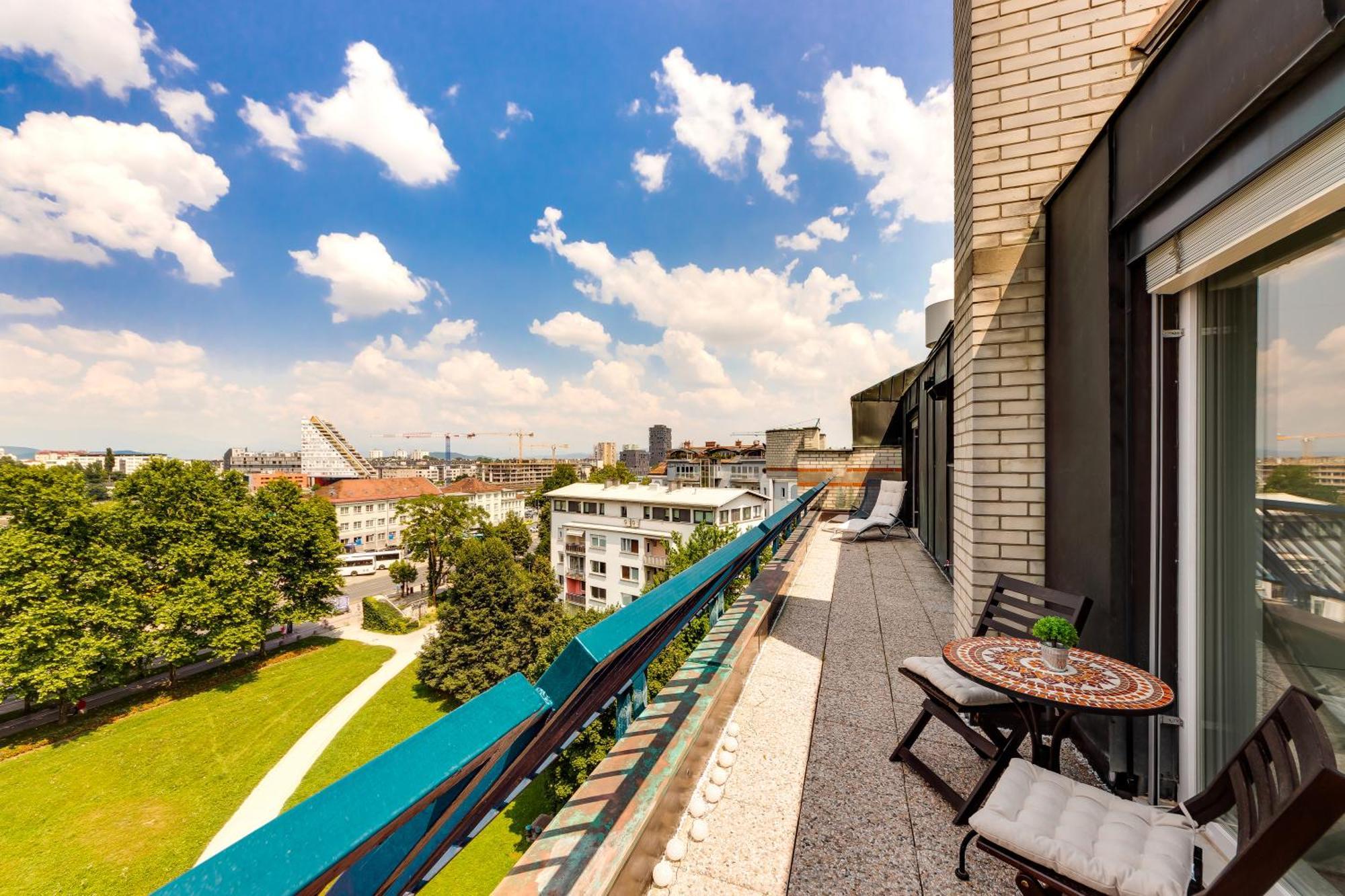 Luxe Penthouse With A Castle View 류블랴나 외부 사진